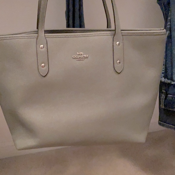 Coach purse - Picture 1 of 3